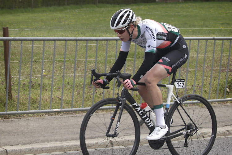 Aanvalsters blijven peloton voor in Baloise Ladies Tour: Nederlandse haalt het in sprint met drie, Van den Steen is derde