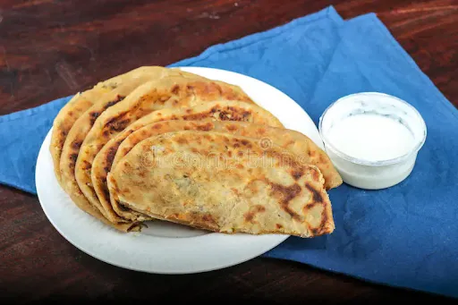 Paneer Pyaz Paratha