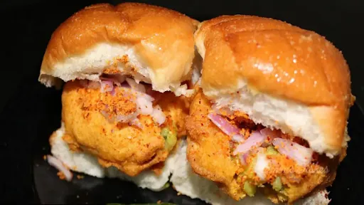 Onion Fry Vada Pav