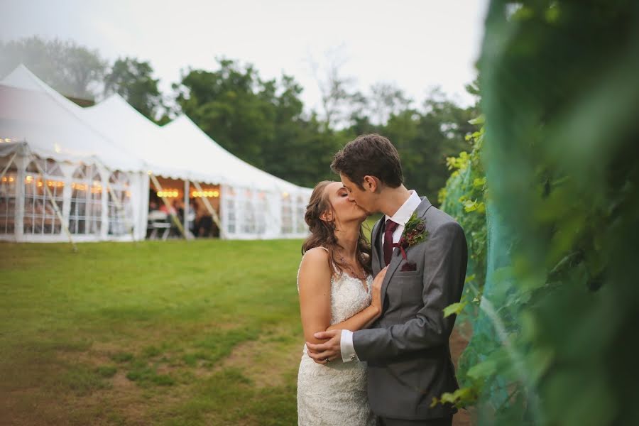 Fotógrafo de bodas Cara Carisch (cheekymonkey). Foto del 8 de septiembre 2019