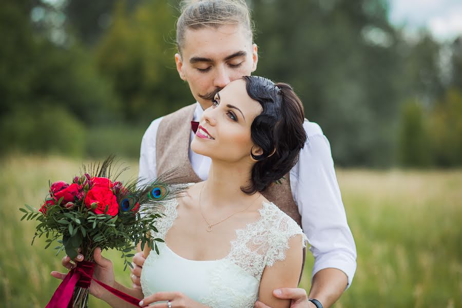 Fotógrafo de casamento Anna Mochalkina (annym). Foto de 17 de março 2016