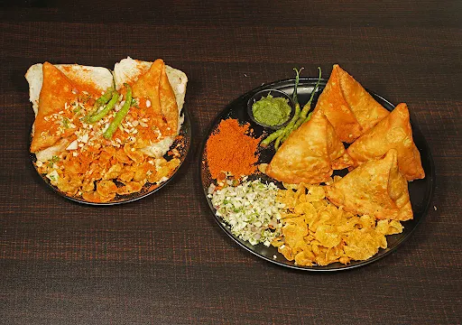 Samosa Pav[2] + Samosa[2 Plates