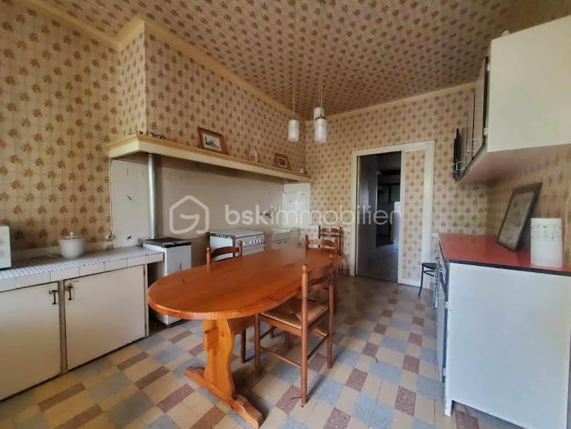 Vente maison 6 pièces 150 m² à Castillon-la-Bataille (33350), 138 000 €