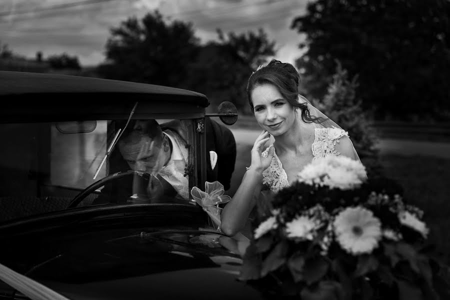 Wedding photographer Calcis Vasile (calcis). Photo of 10 September 2019