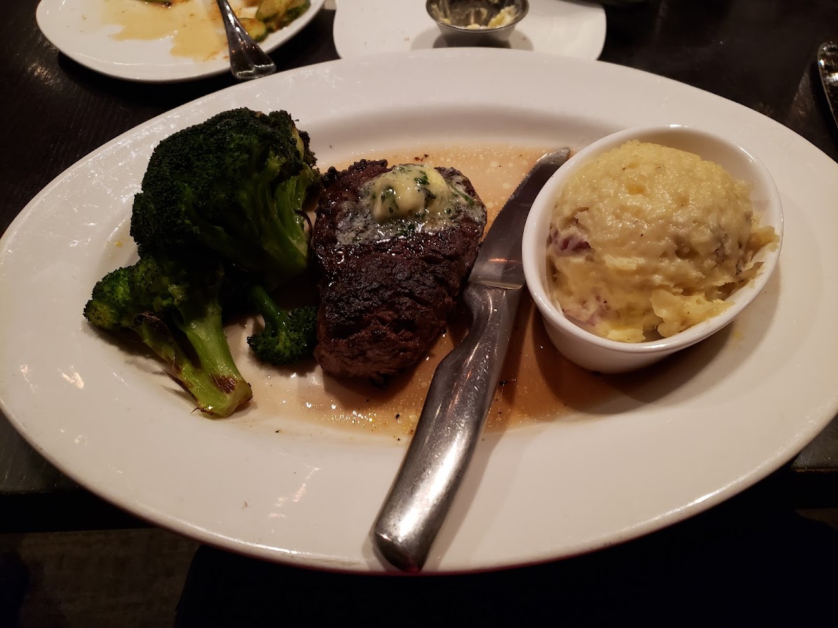 Filet with roasted broccoli and Mary's potatoes