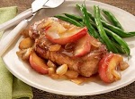 Maple Apple Pork Chops was pinched from <a href="http://www.landolakes.com/recipe/3431/maple-apple-pork-chops" target="_blank">www.landolakes.com.</a>