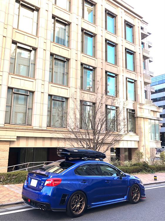 WRX S4のコロナに負けない・煉瓦舗装・カレー南蛮蕎麦・ヘルメットはアライ・TE37の日なのに、TE37冬眠中に関するカスタム事例の投稿画像1枚目