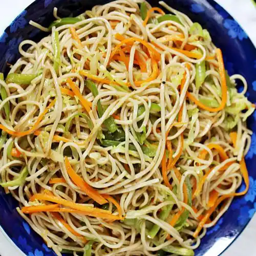 Veg Hakka Noodles