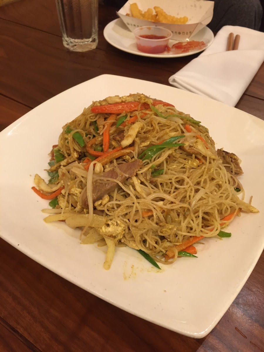 Singapore noodles. Delicious!