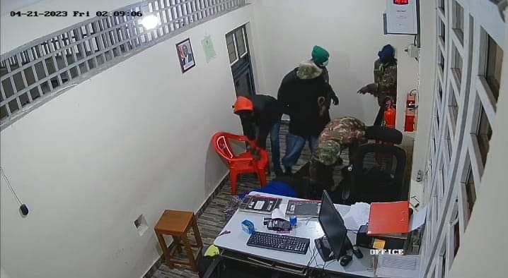 A CCTV footage showing five thugs dressed in police uniforms ransacking an office when they raided a petrol station in Matungulu, Machakos County on Friday, April 21, 2023.