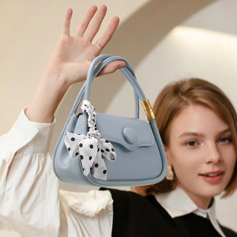 Bolsa Super Incêndio de Celebridades da Internet Design de Nicho Portátil. Leve seus pertences com estilo e praticidade, ideal para o dia a dia.