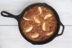 Apple, Pecan & Coffee Cast Iron Cake was pinched from <a href="http://dailyview.co/one-pan-apple-pecan-coffee-cake/" target="_blank">dailyview.co.</a>