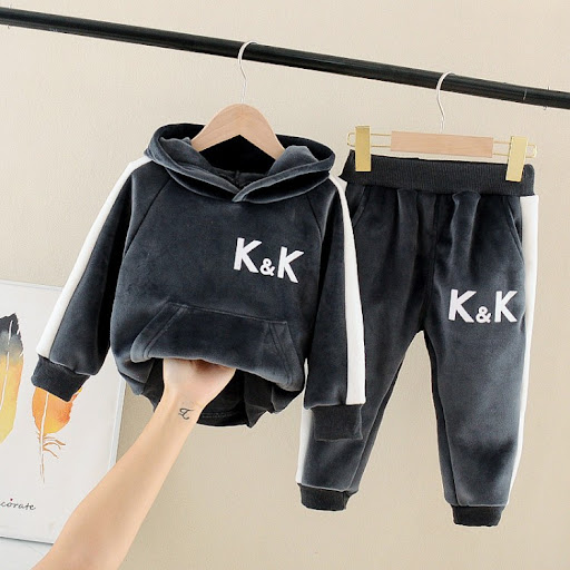Title 4, Childrens golden velvet suit. Luxurious and co...