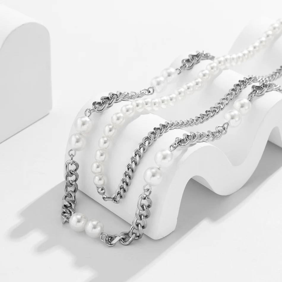 Trendy herenketting met gestikte parels, een stijlvol accessoire voor mannen, perfect om elke outfit op te fleuren en je look een boost te geven.