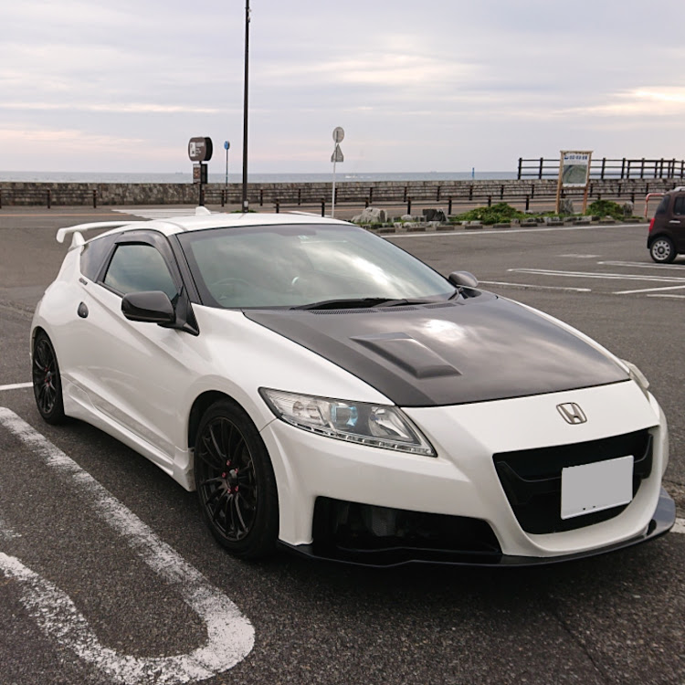 CR-ZのCR-Zオーナーと繋がりたい・CR-Z ZF1・琴音Racing teamに関するカスタム事例の投稿画像1枚目
