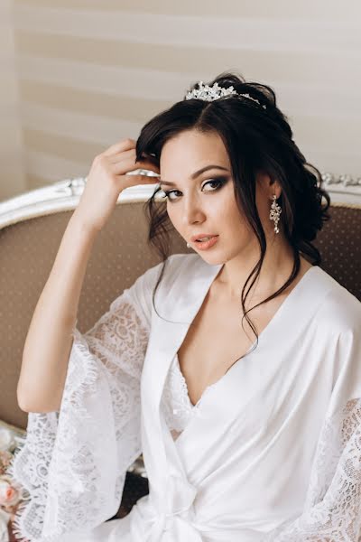 Wedding photographer Irina Guschina (irinagushchina73). Photo of 26 March 2019