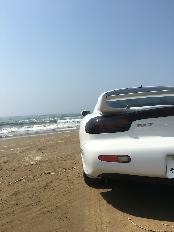 RX-7のドライブ・千里浜なぎさドライブウェイ・WRXに関するカスタム事例の投稿画像2枚目