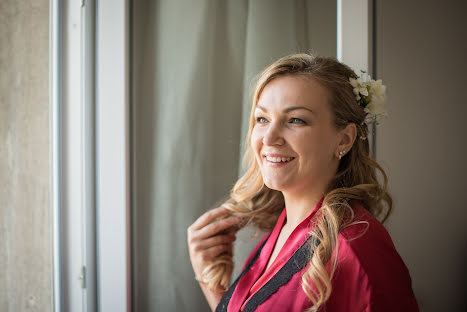 Wedding photographer Larisa Paschenko (laraphotographer). Photo of 18 January 2018