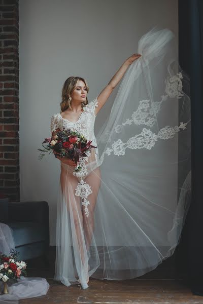 Fotografo di matrimoni Yuliya Kustenko (juliakustenko). Foto del 14 settembre 2020