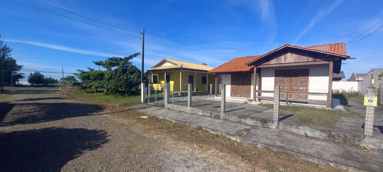 Casas à venda Coloninha