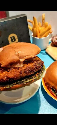 B Burger photo 3