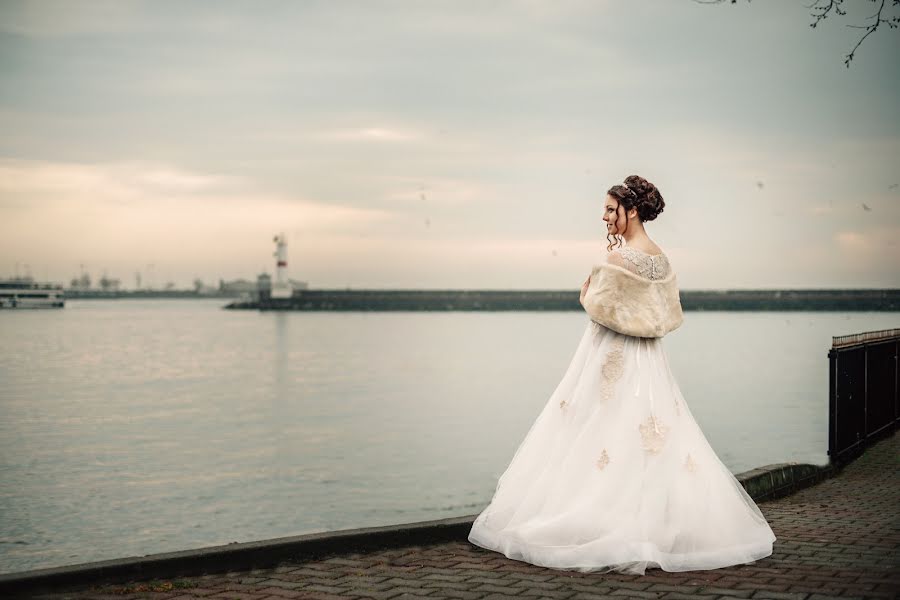 Düğün fotoğrafçısı Anatoliy Guzenko (anatolyguzenko). 17 Nisan 2017 fotoları