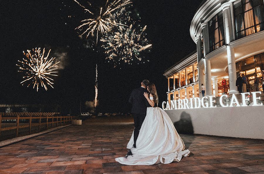 Fotógrafo de casamento Ekaterina Karavaeva (triksi). Foto de 11 de agosto 2019