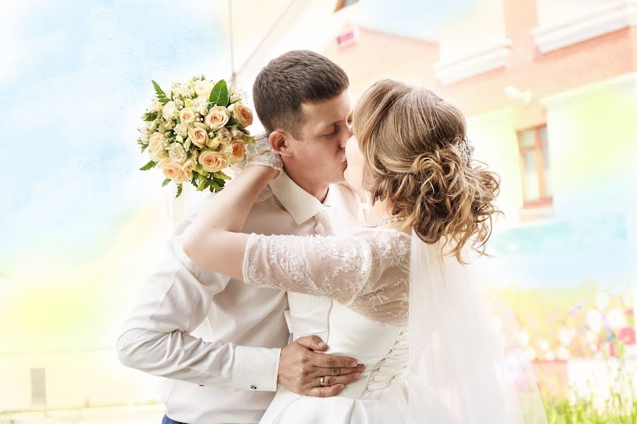 Fotógrafo de casamento Anna Sarafan (varyans). Foto de 7 de agosto 2016