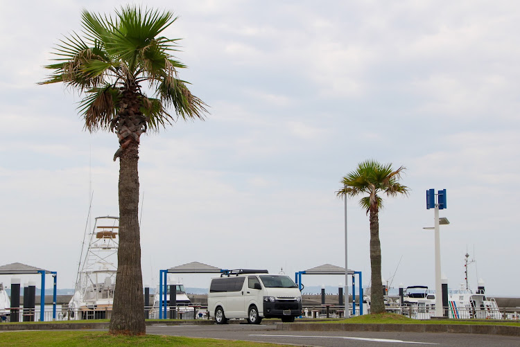 ハイエースバンのハイエースクロスオーバー・ラーチューン・らうど2669・マリーナ・海無し県民の憧れに関するカスタム事例の投稿画像3枚目