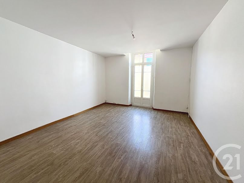 Location  appartement 3 pièces 61.15 m² à Pamiers (09100), 510 €