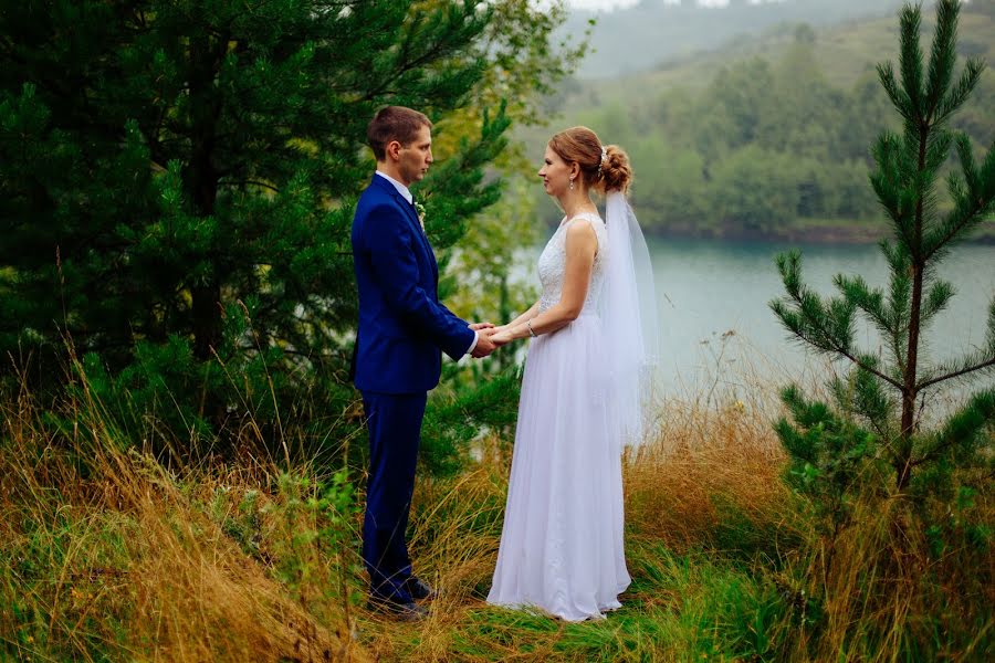 婚礼摄影师Sema Nekryach（photosiberian）。2016 9月5日的照片