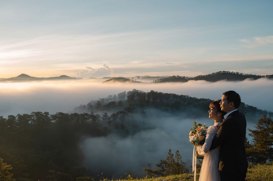 Fotografo di matrimoni Nguyễn Tấn Thịnh (nguyentanthinh17). Foto del 14 settembre 2020