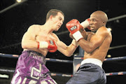 FIRST INSTALMENT
      :  Grant Fourie and Koos Sibiya exchange blows during their lightweight clash at Emperors Palace in Ekurhuleni last year. Fourie lost on points. 
      PHOTO: ANTONIO MUCHAVE