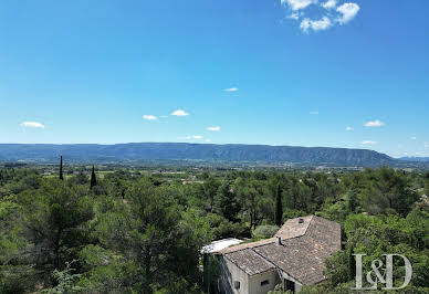 Villa avec piscine et jardin 1