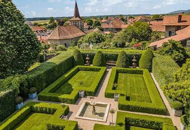 Maison avec jardin et terrasse 3