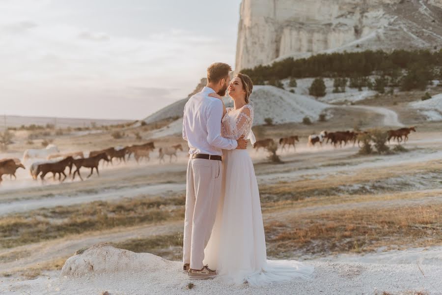 Bryllupsfotograf Anastasiya Letnyaya (nastisummer). Bilde av 3 september 2020