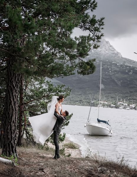 Bryllupsfotograf Olga Nikolaeva (avrelkina). Bilde av 7 august 2023