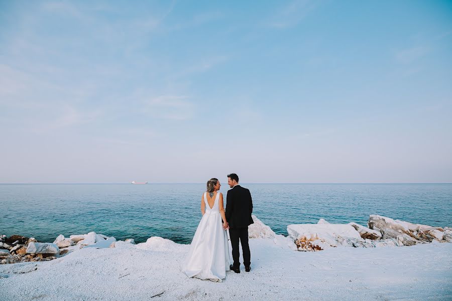 शादी का फोटोग्राफर Michalis Batsoulas (batsoulas)। मार्च 16 2021 का फोटो