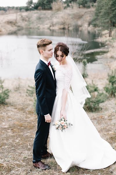 Wedding photographer Yulya Emelyanova (julee). Photo of 2 May 2017