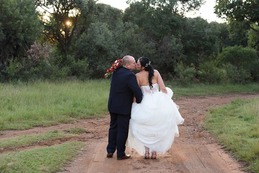 Fotografo di matrimoni Mariaan Louw (mariaan). Foto del 12 febbraio 2022