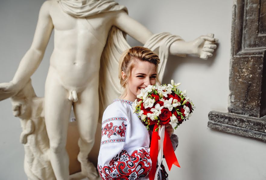 Wedding photographer Oleksandr Yakonyuk (sanni). Photo of 26 June 2018