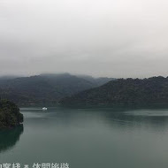 大溪湖畔景觀咖啡廳