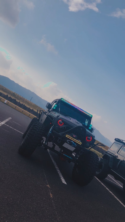 ラングラーアンリミテッドのjeepラングラー・ラングラーjk・リフトアップ・カスタム・オフ会に関するカスタム事例の投稿画像3枚目