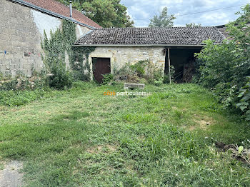 maison à Saint-Amand-Montrond (18)