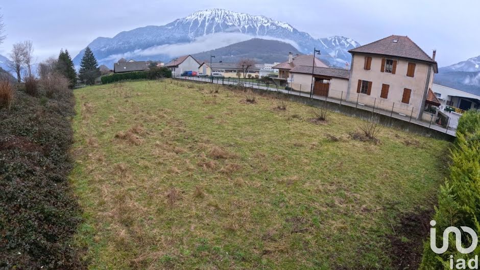 Vente terrain  2630 m² à Faverges (74210), 450 000 €