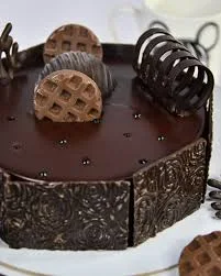 Eggless Truffle Garnish Cake 500gm