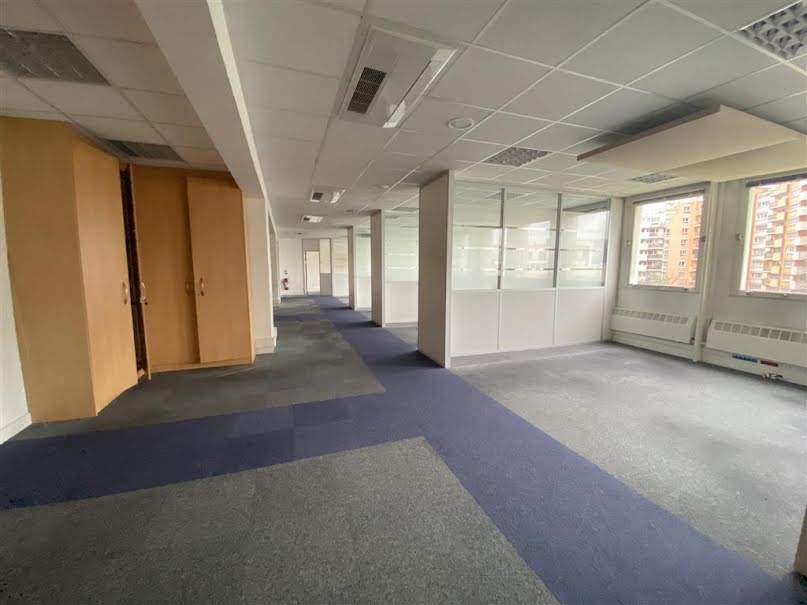 Location  locaux professionnels  201 m² à Paris 13ème (75013), 7 425 €