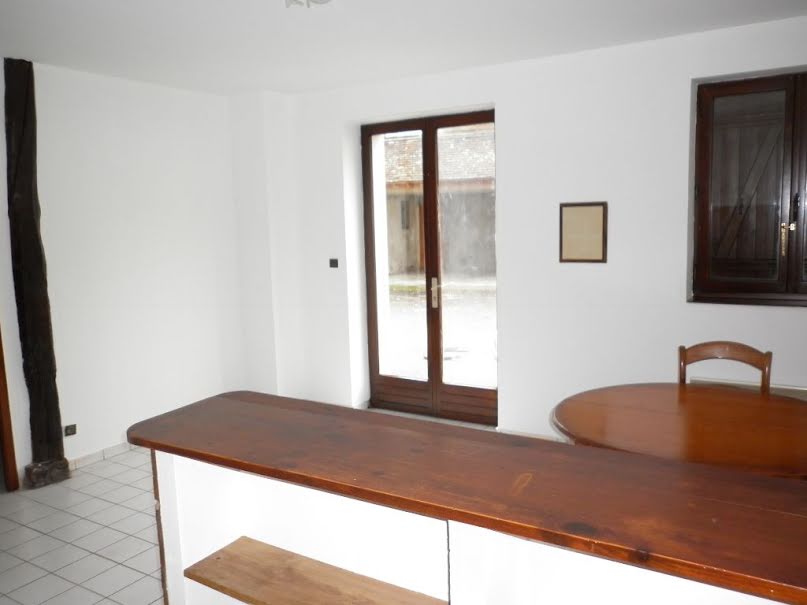 Location  appartement 1 pièce 37 m² à Coulommiers (77120), 555 €