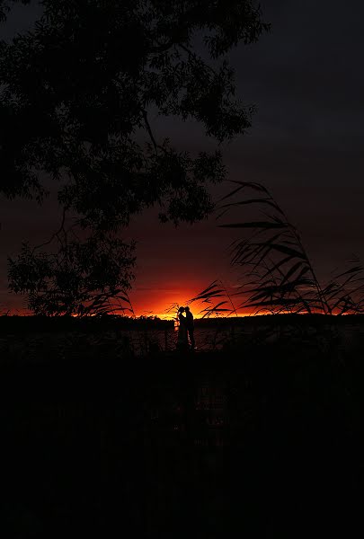 Vestuvių fotografas Vitya Lysenkov (slowww). Nuotrauka 2019 spalio 19