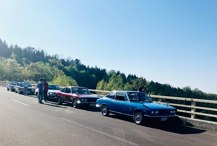 117クーペの117クーペ・秋晴れドライブ・秋晴れの空・アウディ TT・911 クーペに関するカスタム事例の投稿画像3枚目